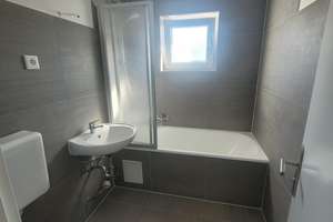 Renovierte 3-Zimmer-Wohnung in Bremerhaven zu vermieten! – Ahnthöhe 15, 27572 Fischereihafen, Bremerhaven – Vorschaubild 4