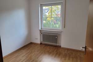 Gepflegtes Einfamilienhaus mit 6 Zimmern in Ingolstadt Süd – Die vollständige Adresse der Immobilie erhältst du vom Anbieter., 85051 Süd, Ingolstadt – Vorschaubild 19