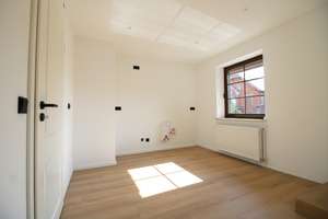 MODERNE 3-ZIMMER-WOHNUNG MIT BALKON & EINZIGARTIGEM FACHWERK-CHARME IN WOLFSBURG-EHMEN – Die vollständige Adresse der Immobilie erhältst du vom Anbieter., 38442 Ehmen, Wolfsburg – Vorschaubild 13