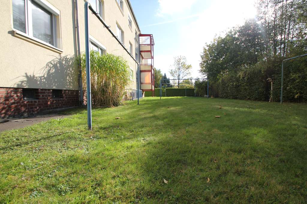 Immobilie in Hohenstein-Ernstthal - +++Renovierte 3-Zimmer Wohnung mit Stellplatz+++ - Bild 2