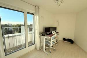 Lebendiger , heller Wohnraum: 3-Zimmer-Penthouse Wohnung in Fürth – 90765 Ronhof, Kronach, Fürth – Vorschaubild 14