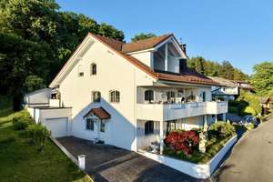 Provisionsfrei! Ein architektonisches Juwel! Villa mit Innenschwimmbad! Ortsrandlage, Alpensicht. – Die vollständige Adresse der Immobilie erhältst du vom Anbieter., 78262 Gailingen am Hochrhein – Vorschaubild 3