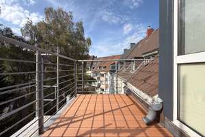 Düsseldorf-Oberbilk: Charmante 2-Zimmer-Dachgeschosswohnung mit Galerieebene und Balkon! – 40227 Oberbilk, Düsseldorf – Vorschaubild 18