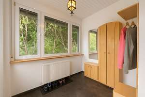 Freistehendes Einfamilienhaus mit Garage, Stellplatz & großem Garten – Ihr neues Wohlfühl-Zuhause! – Die vollständige Adresse der Immobilie erhältst du vom Anbieter., 42349 Cronenberg, Wuppertal – Vorschaubild 5