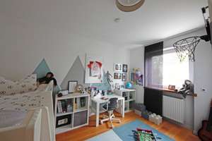 SOMMER IM EIGENEN HAUS! - TOP saniertes 4+1-Zi-Reihenmittelhaus mit PV Anlage! – Die vollständige Adresse der Immobilie erhältst du vom Anbieter., 82008 Unterhaching – Vorschaubild 19