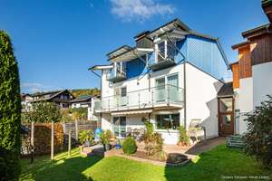 Wärme, Licht & Lebensfreude – Reihenendhaus mit Garten und viel Platz zum Durchatmen – Die vollständige Adresse der Immobilie erhältst du vom Anbieter., 79822 Titisee-Neustadt – Vorschaubild 1