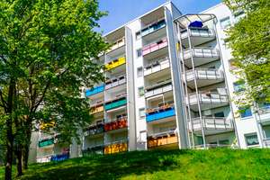 stylische 2-Raum Wohnung zum Wohlfühlen - Balkon und Aufzug vorhanden! – Wenzel-Verner-Straße 47, 9120 Helbersdorf, Chemnitz – Vorschaubild 8