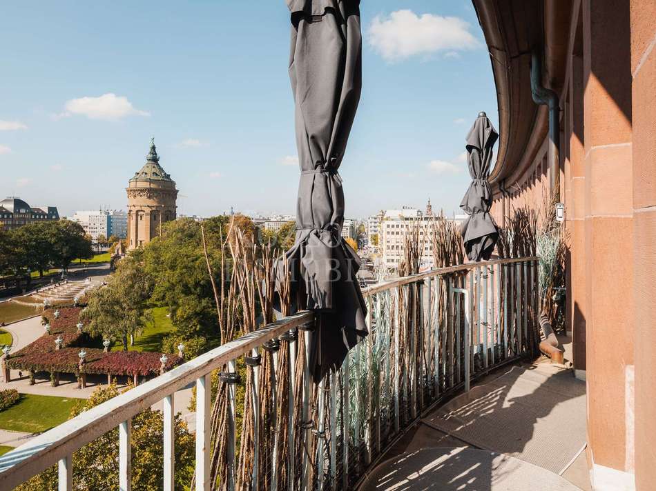 Arkadenbalkon rechts