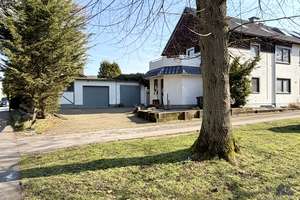 Ein Zuhause, viele Möglichkeiten – großzügiges Wohnhaus mit flexibler Aufteilung, Garten und Garage – Die vollständige Adresse der Immobilie erhältst du vom Anbieter., 45772 Marl-Hamm, Marl – Vorschaubild 2