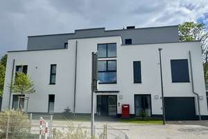 Exklusive Penthousewohnung mit laufender Dachterrasse in Köln-Sürth – Die vollständige Adresse der Immobilie erhältst du vom Anbieter., 50999 Sürth, Köln – Vorschaubild 9