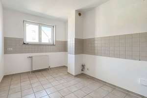 Ankommen, wohlfühlen, gestalten: Charmante 3-Zimmer-Wohnung mit Südbalkon und TG-Stellplatz – 70619 Riedenberg, Stuttgart – Vorschaubild 8