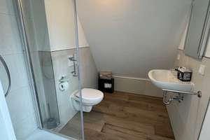Siegen Weidenau/ 8 Gehminuten zur Uni / Möbliertes Zimmer od. Ferienwhg. frisch saniertem Wohnhaus – Ludwigstr. 36, 57076 Weidenau, Siegen – Vorschaubild 12