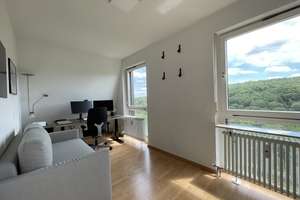 Helle 4,5-Zimmer-Maisonette in Stuttgart-Sillenbuch mit Loggia, Ausblick ins Grüne und Garten – Die vollständige Adresse der Immobilie erhältst du vom Anbieter., 70619 Sillenbuch (Ortsteil), Stuttgart – Vorschaubild 8