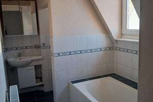 Wohnen im 7. Himmel: 3-Zimmer-Dachgeschoss mit Flair – 4600 Altenburg – Vorschaubild 10