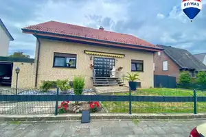 Attraktives freistehendes Einfamilienhaus in ruhiger Lage – ideal für Familien – Soest (Kreis) – Vorschaubild 1