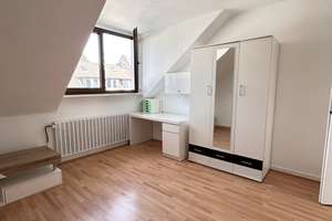 Helle 35 m² Dachgeschosswohnung mit separater Küche und Gartenmitbenutzung – Marthastraße 26, 51069 Dellbrück, Köln – Vorschaubild 5