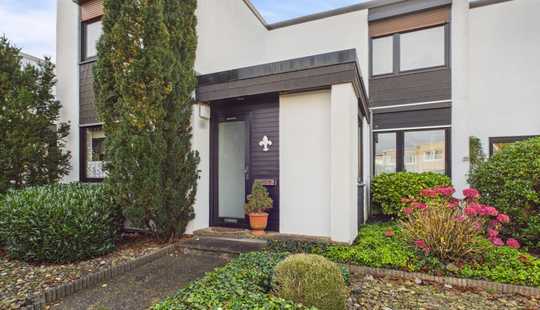 Bild von *Isernhagen HB*
Familienfreundliches Reihenendhaus auf großem Grundstück – renovierungsbedürftig!