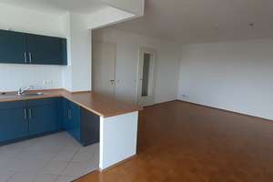 helle und freundliche Wohnung mit freiem Blick und TG-Stellplatz – Dovestr. 11, 10587 Charlottenburg, Berlin – Vorschaubild 4