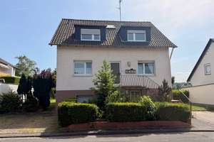 Lengsdorf: Gut vermietetes 4-Parteienhaus mit großem Grundstück – Die vollständige Adresse der Immobilie erhältst du vom Anbieter., 53127 Lengsdorf, Bonn – Vorschaubild 3
