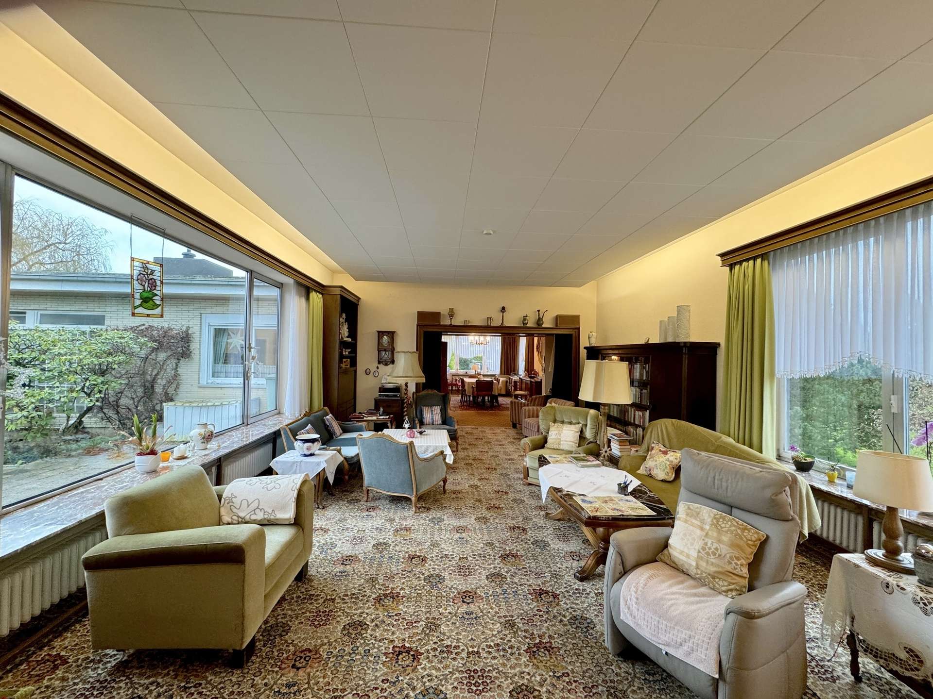 Ihr neues IMMOBILIEN QUARTIER: Imposanter Bungalow mit viel Potenzial in Bad Nenndorf, Schaumburg Kreis – Bild 3