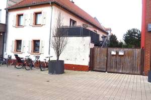 Solides 2-Familenhaus in Citylage , 1 Wohnung vermietet, 1 Wohnung freiwerdend – Die vollständige Adresse der Immobilie erhältst du vom Anbieter., 68519 Viernheim – Vorschaubild 1