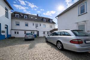 Kapitalanlage mit Substanz und Ausbaupotenzial mit Baugenehmigung – Mehrfamilienhaus in Laubach – Die vollständige Adresse der Immobilie erhältst du vom Anbieter., 35321 Laubach – Vorschaubild 3