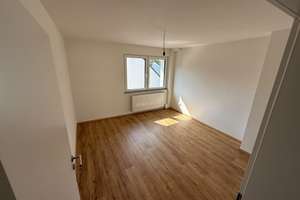    Frisch sanierte 2-Zimmer-Wohnung mit modernem Wohnkomfort – Ruprechtstraße 1, 46049 Lirich-Süd, Oberhausen – Vorschaubild 2