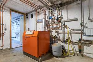 Schönes Wohnhaus mit Ladenfläche in zentraler Lage – Brunhildestraße 20, 61389 Schmitten – Vorschaubild 28