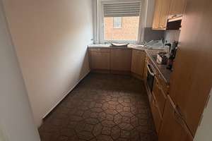 Großzügige EG Wohnung mit Charme +Terrasse&Souterrain – Isidor-Caro-Straße 18, 51061 Stammheim, Köln – Vorschaubild 5