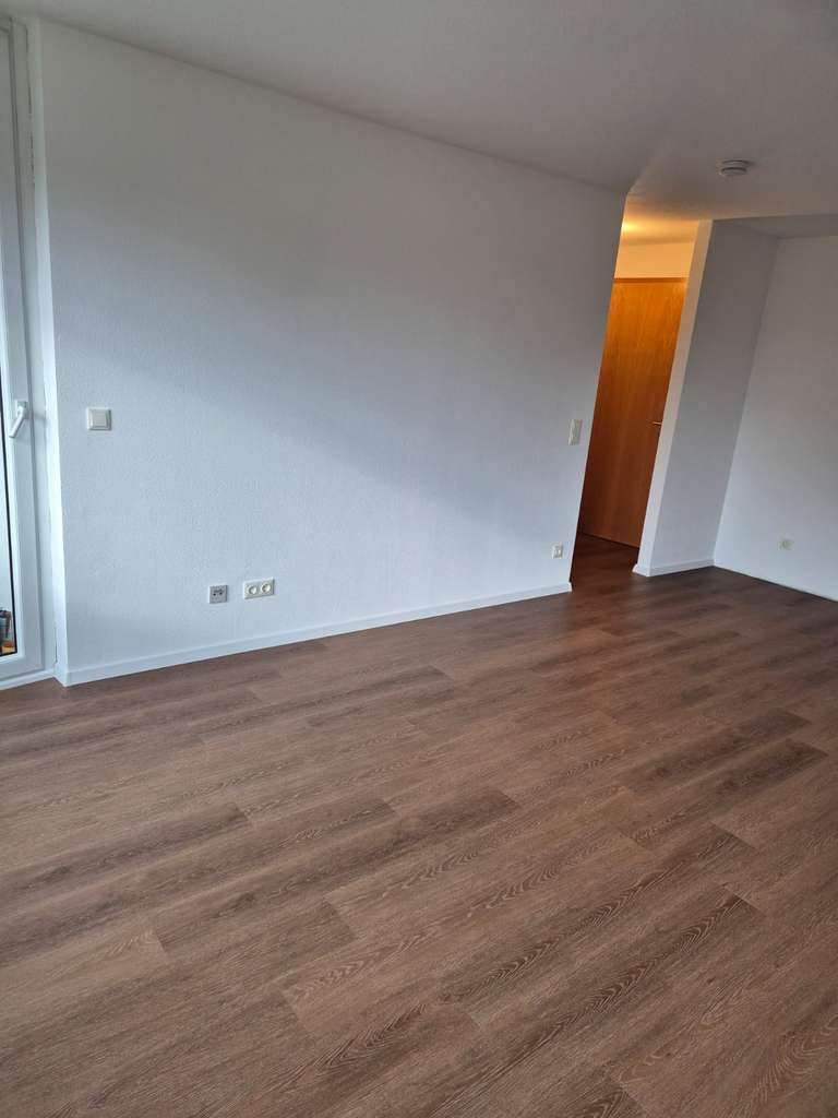 Immobilie in Plochingen - Renovierte 2-Zimmer Wohnung mit Wintergarten im 2. OG  in Plochingen - Bild 2