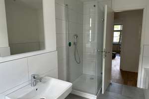 Elegante 3-Zimmer-Wohnung im wunderschönen Wohnpark Kastanienhof Dresden – Die vollständige Adresse der Immobilie erhältst du vom Anbieter., 1277 Seidnitz/Dobritz, Dresden – Vorschaubild 4