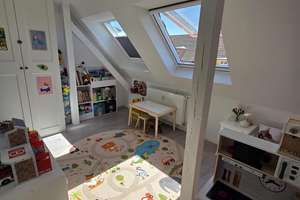 Provisionsfrei: Exklusive, lichtdurchflutete 3½ Zimmer Dachgeschosswohnung mit Ausbaureserve – Tangermünder Weg 18, 13583 Falkenhagener Feld, Berlin – Vorschaubild 19