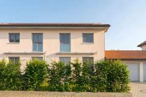 Moderne Neubau-Doppelhaushälfte in Obergriesbach mit Garten und viel Licht – Die vollständige Adresse der Immobilie erhältst du vom Anbieter., 86573 Obergriesbach – Vorschaubild 24