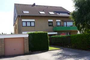 *PROVISIONSFREI* TOP-gepflegtes Mehrfamilienhaus mit 6 Wohnungen + freier Eigentümerwohnung – Werner-Egk-Str. 6-8, 40724 Mettmann (Kreis) – Vorschaubild 1