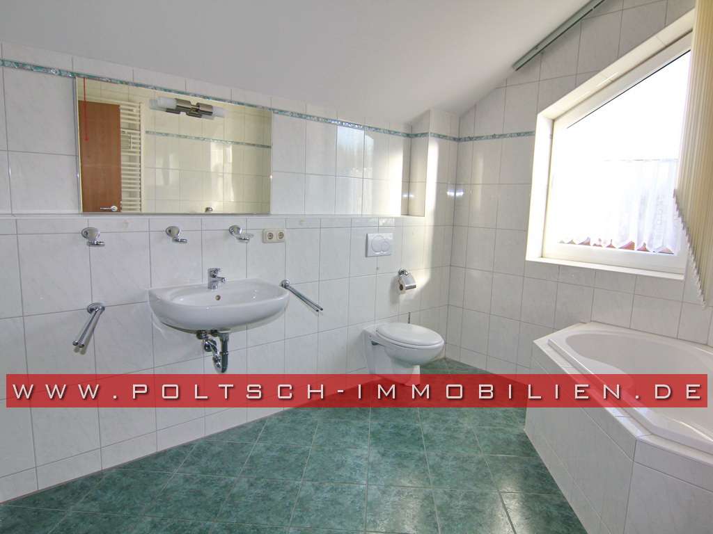 Immobilie in Bad Köstritz - Doppelhaushälfte mit Terrasse und Keller in ruhiger Lage von Bad Köstritz, BJ 2002 - Bild 7