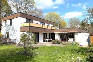 Attraktiver 1-Familien-Bungalow nebst 2 Garagen und Privatstraßenanteil in bevorzugter Wohnlage – Die vollständige Adresse der Immobilie erhältst du vom Anbieter., 78050 Villingen, Villingen-Schwenningen – Vorschaubild 3
