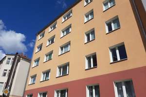 *Familiäre und zentrale Wohnung mit Balkon und Tageslichtbad* – Olvenstedter Straße 32, 39108 Stadtfeld Ost, Magdeburg – Vorschaubild 1