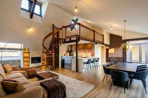 Großzügige Dachgeschoss-Wohnung 3 Zimmer + 2 Galerien mit großer Terrasse in Berlin-Lichterfelde!
