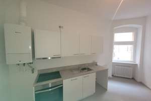 2 Zimmerwohnung mit Balkon, Einbauküche und Duschbad – Wriezener Straße 30, 13359 Gesundbrunnen, Berlin – Vorschaubild 2