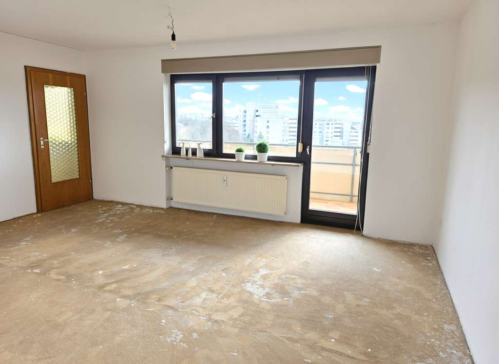 Immobilie in Veitshöchheim - Helle Eigentumswohnung mit Weitsicht, Süd-Balkon und Tiefgaragen-Stellplatz zu verkaufen - Bild 3