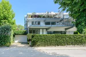 TOP-Lage im Herzogpark: Großzügige 6-Zimmer-Gartenwohnung