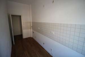 RENOVIERTE KOMFORTWHG. SANIERTES DUSCHBAD BALKON GARAGE MÖGL. 1.OG MODERNE BÖDEN OBERBILK/ELLERSTR. – Ellerstraße 139, 40227 Oberbilk, Düsseldorf – Vorschaubild 10