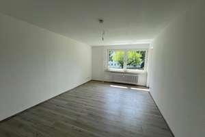 Helle renovierte 2 Zi.-Whng. mit Balkon - Bad mit Fenster - Duisburg Rheinhausen – Richard-Wagner-Straße 7, 47226 Rheinhausen-Mitte, Duisburg – Vorschaubild 4