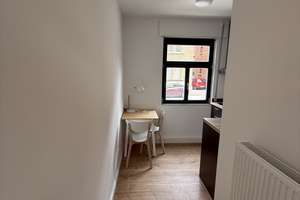 Erstbezug nach Sanierung mit EBK: Geschmackvolle 1,5-Zimmer-Hochparterre-Wohnung in Stuttgart – Rotenbergstraße 38, 70190 Ostheim, Stuttgart – Vorschaubild 6