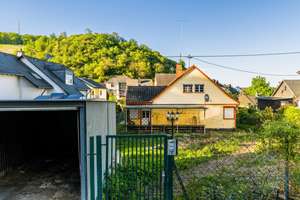 Grundstück mit Bestandsimmobilie und Ausblick - Ihre Chance in Güls! – 56072 Güls, Koblenz – Vorschaubild 1