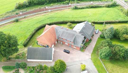 Bild von Mehrfamilienhaus als Renditeobjekt in greifbarer Nähe zum Dümmer See