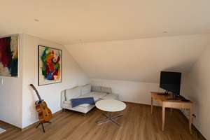 Stilvoll saniert: 2-Zimmer-Dachgeschosswohnung in Paderborn – 33098 Kernstadt, Paderborn – Vorschaubild 9