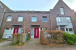 "Raumwunder" für die Großfamilie - 6-Zimmer-Stadthaus in bester + ruhiger Lage von Duvenstedt! – Die vollständige Adresse der Immobilie erhältst du vom Anbieter., 22397 Duvenstedt, Hamburg – Vorschaubild 1