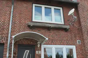 Modernisiertes Reihenhaus mit Küche und Wintergarten – Elmschenhagen, Kiel, 24147 Kiel – Vorschaubild 2