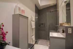High-End! Stilvoll und Bezugsfrei: 3-Zi.-Etagenwohnung mit Balkon in urbaner Kiezlage – Berlin – Vorschaubild 22
